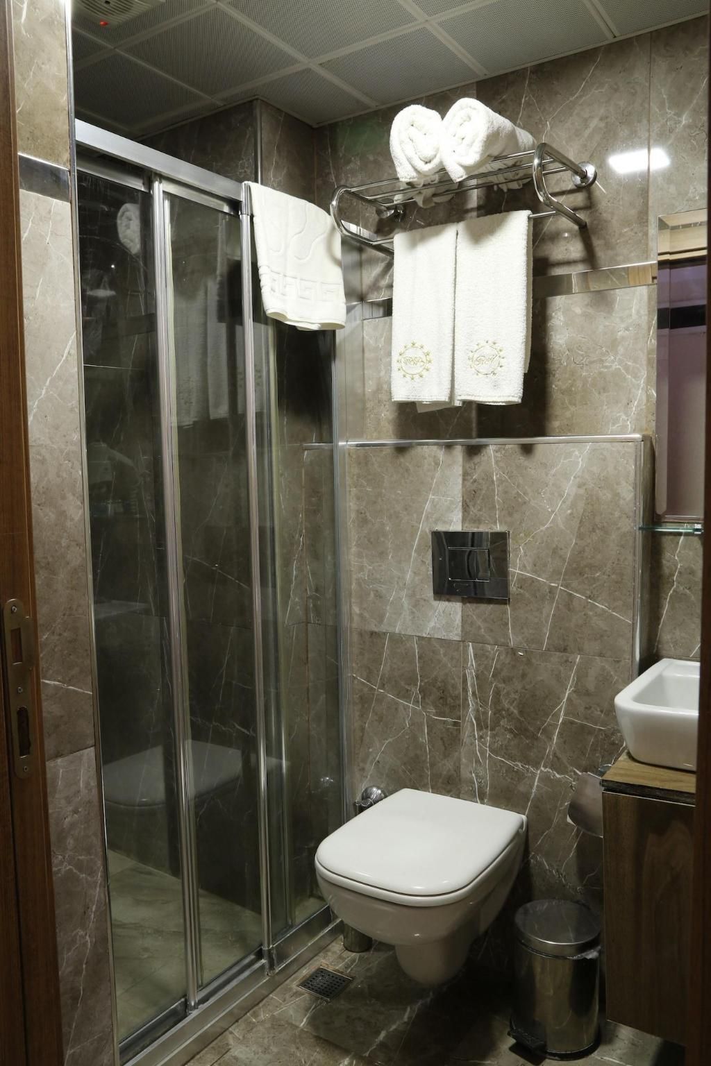 River Hotel, foto 12