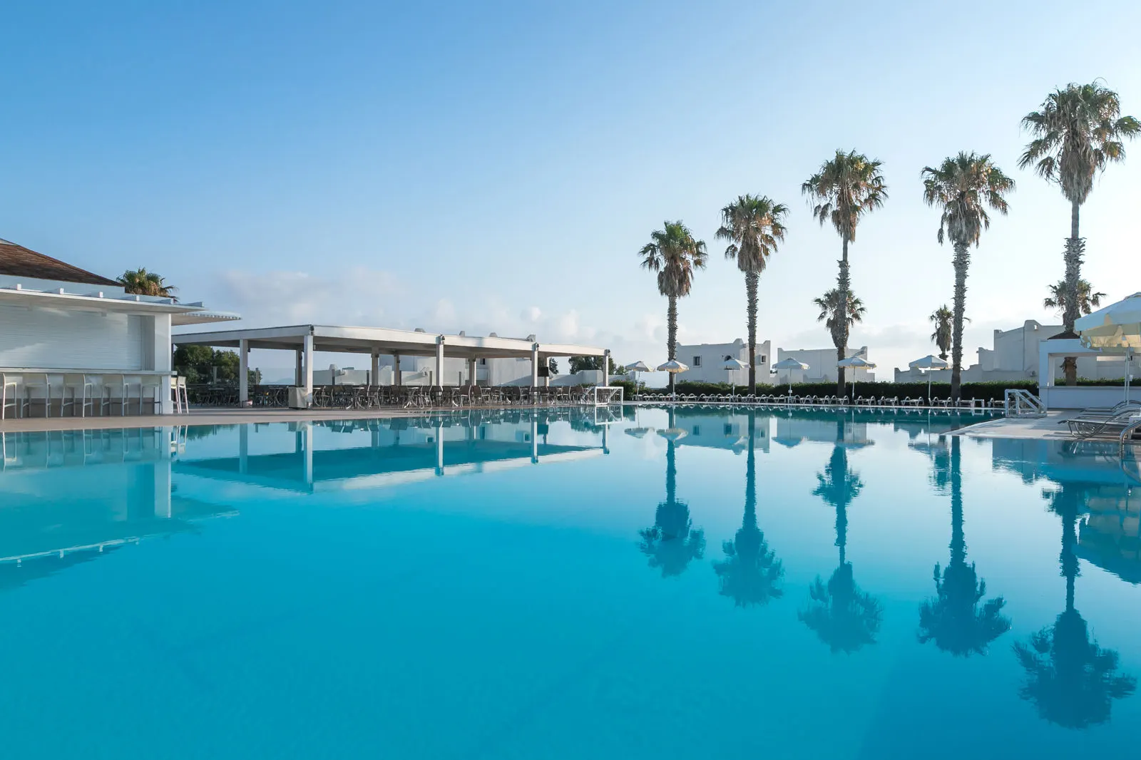 Aeolos Beach Hotel