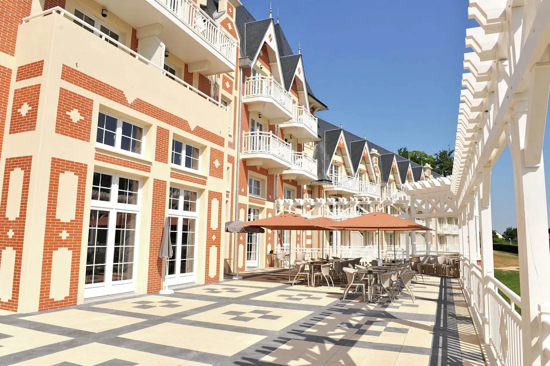 Exterieur vakantiehuis (zomer)
