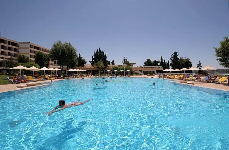 AKS Porto Heli Hotel