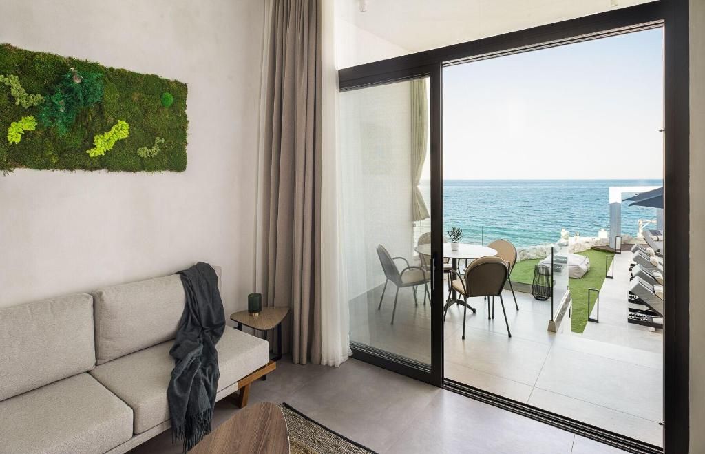 Akrotiri Olympus Luxury Suites, foto 14