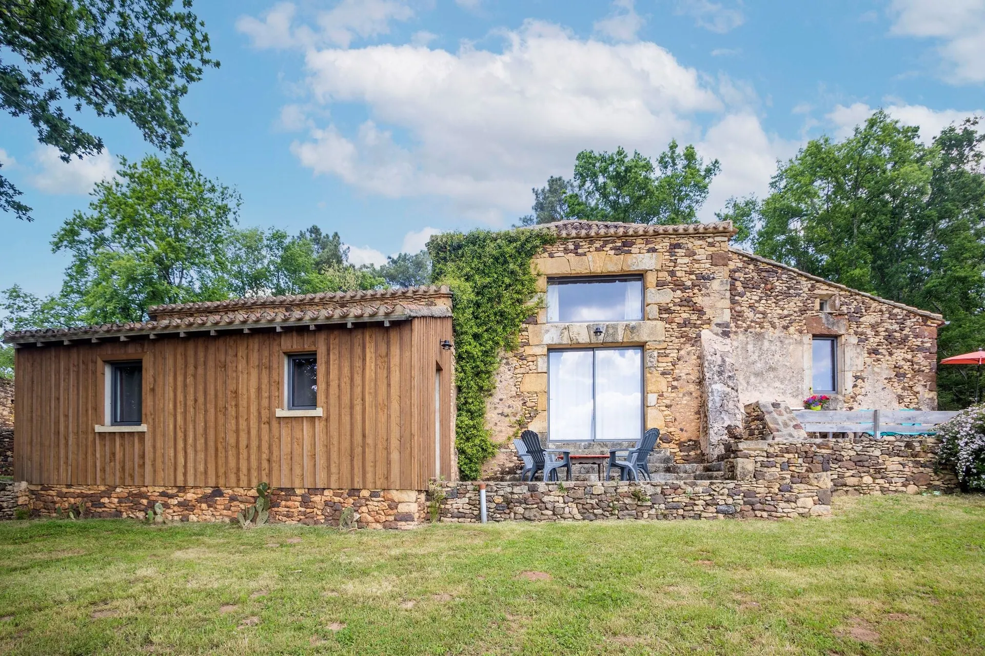 Exterieur vakantiehuis (zomer)
