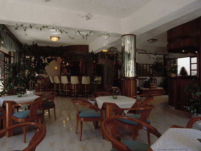 Fevro, foto 2