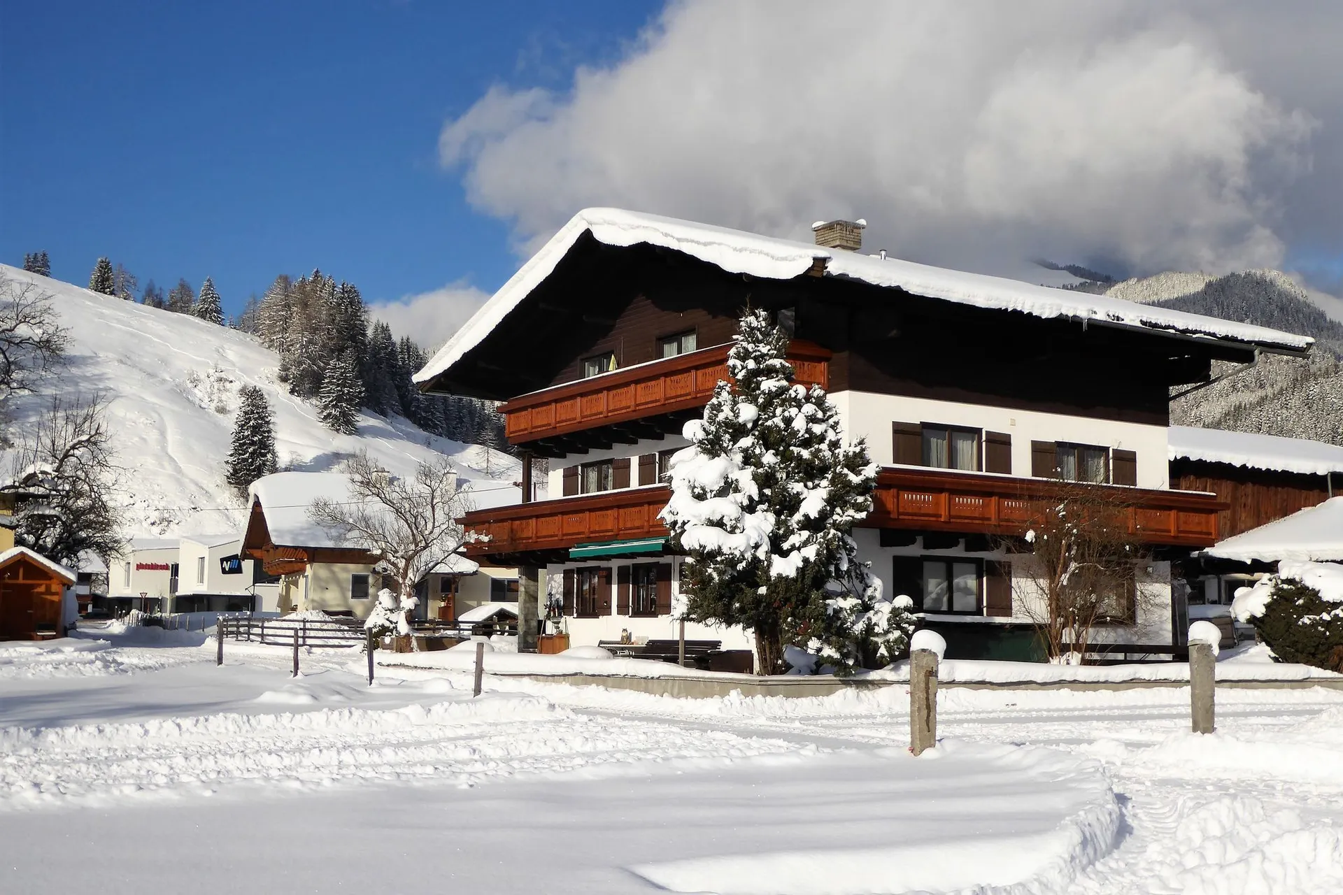 Exterieur vakantiehuis (winter)