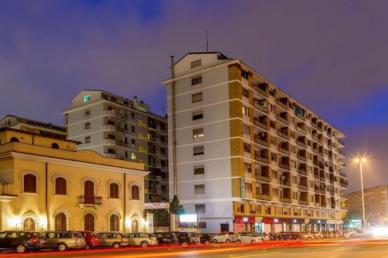 Radio Hotel, foto 4