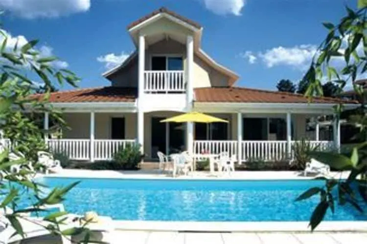 Extérieur maison de vacances (été)