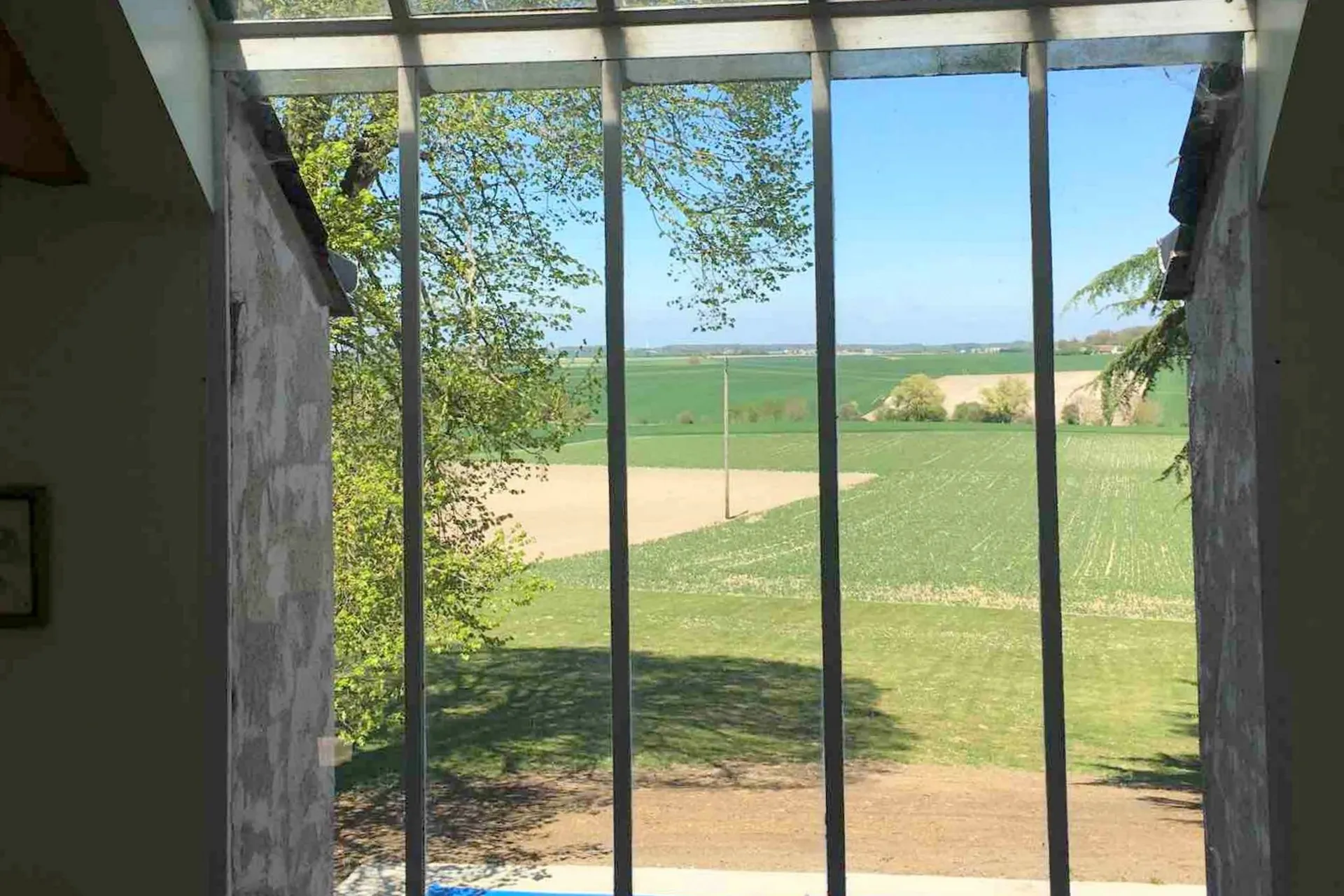 Vue de la maison de vacances (été)
