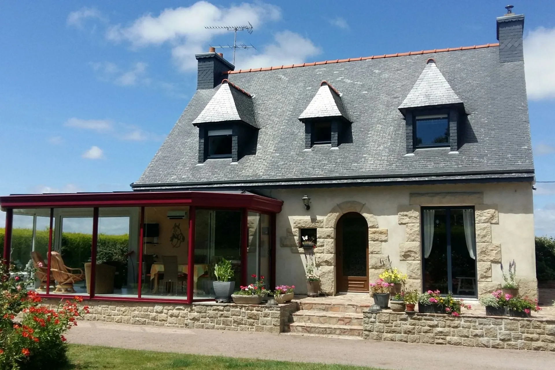 Exterieur vakantiehuis (zomer)