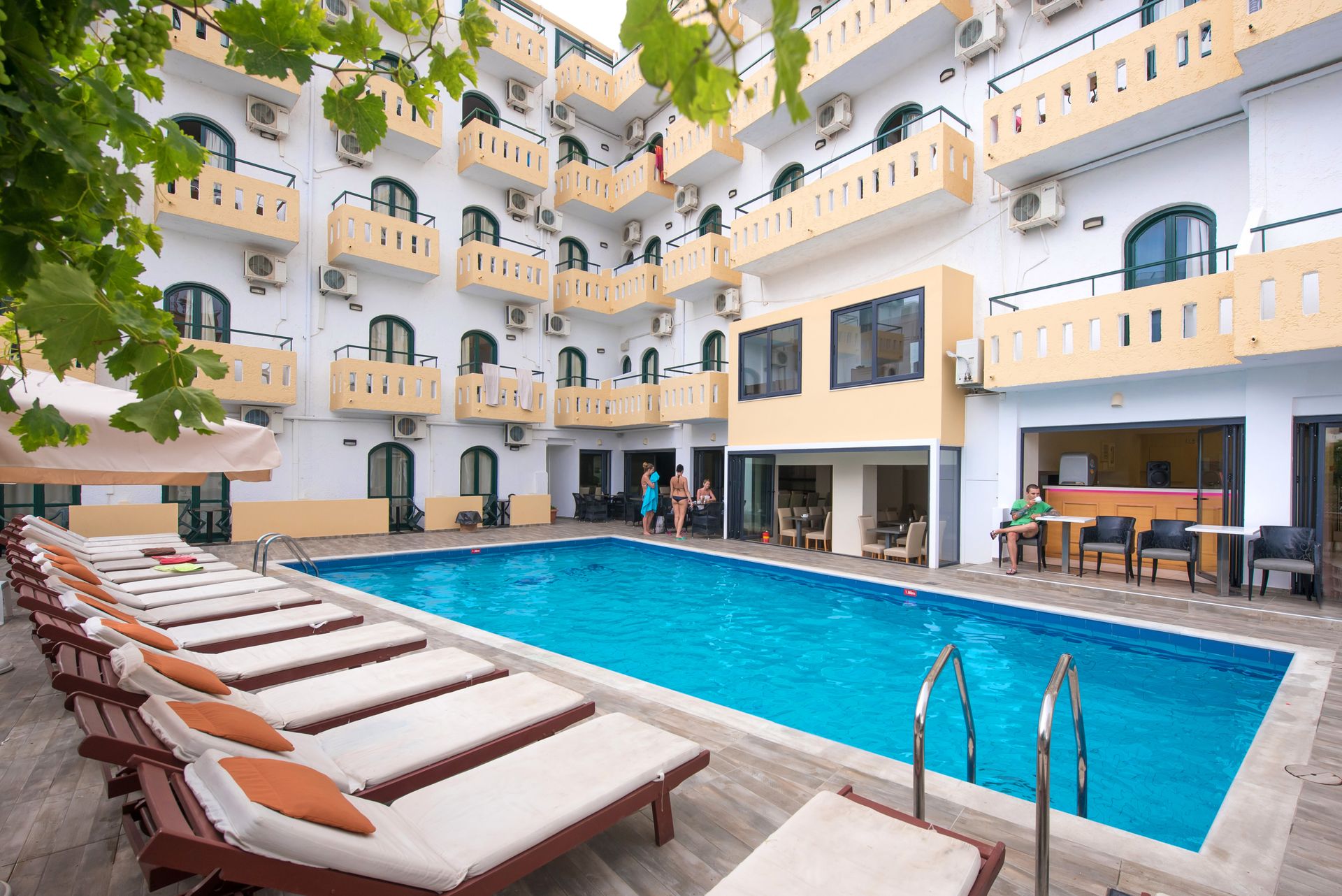 Theros Resort, foto 2