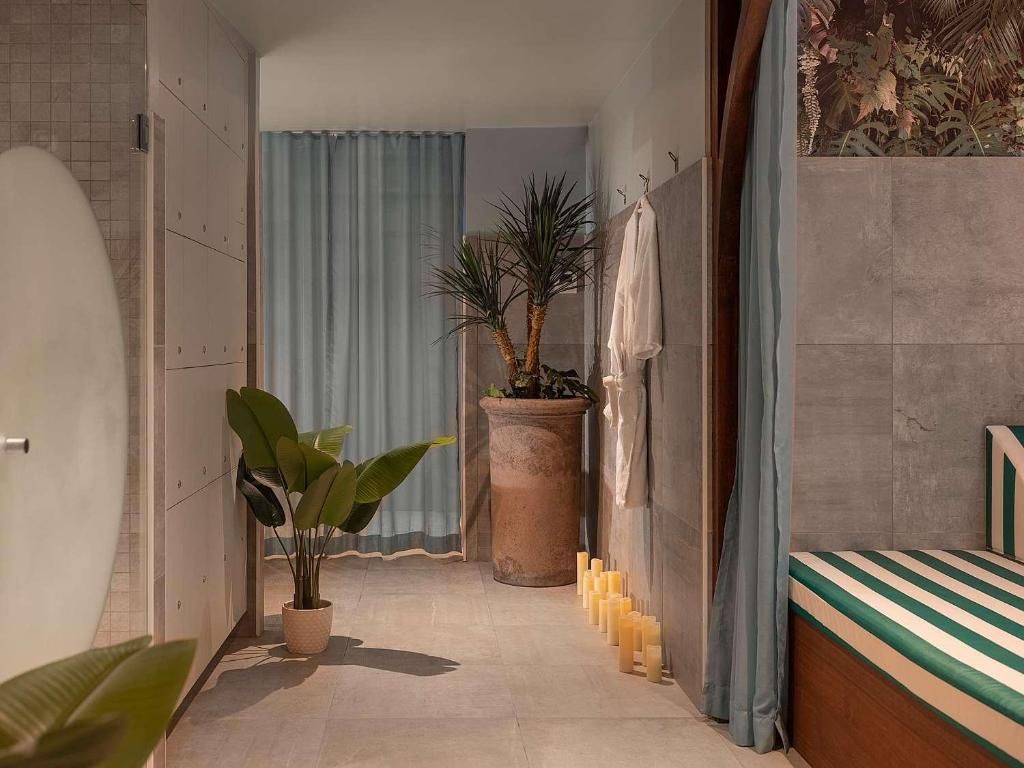 Bob Hotel, foto 6