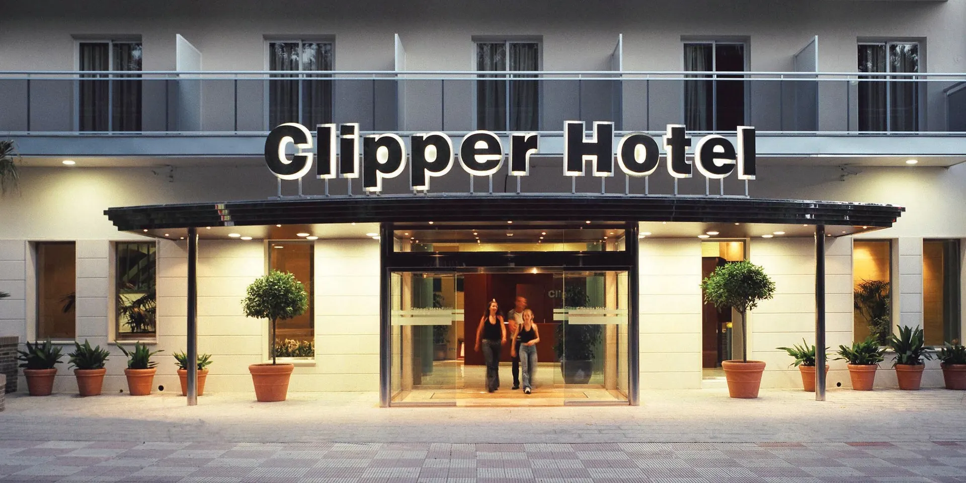 Vooraanzicht, Hotel Clipper