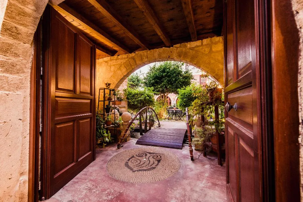 Avalon Boutique Hotel