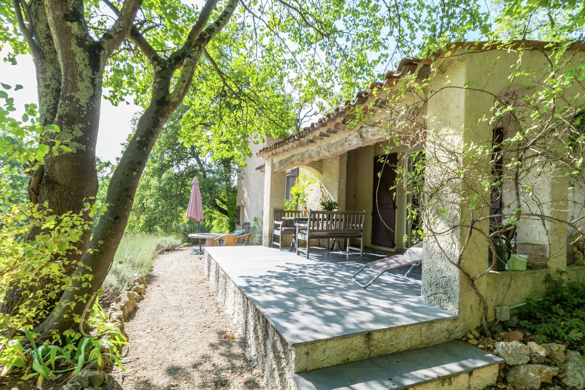 Exterieur vakantiehuis (zomer)