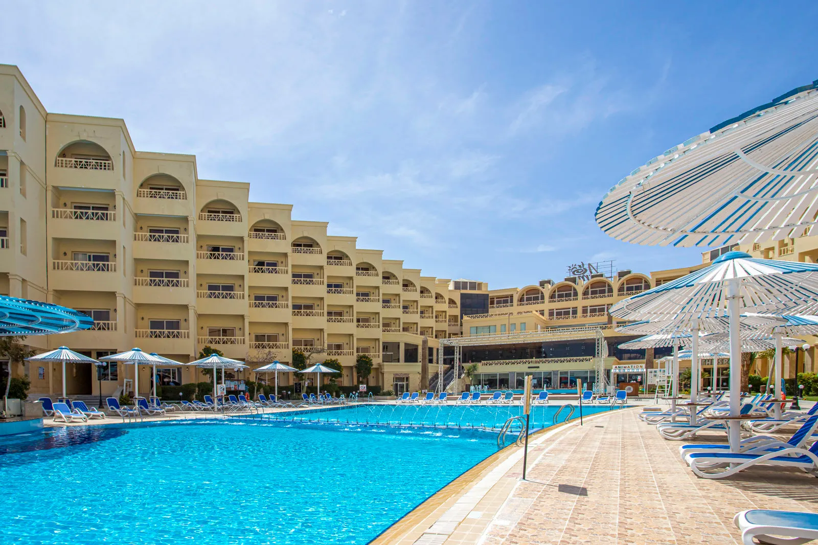 AMC Royal Hotel & Spa