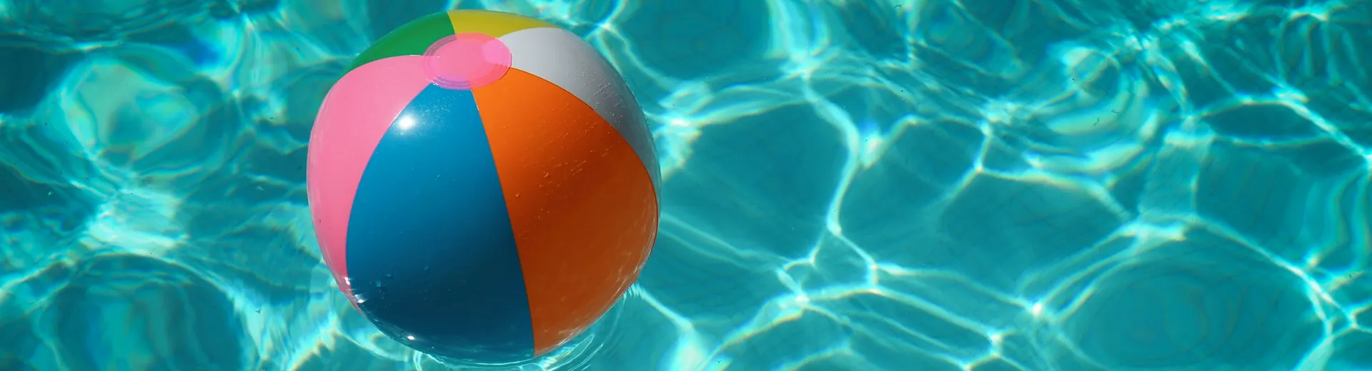 La maison de vacances de mes rêves ? Il s'agit d'une piscine. Un endroit où vous pourrez barboter à votre guise ou où vos enfants pourront s'ébattre toute la journée. Découvrez la gamme de maisons de vacances avec piscine de Neckermann. Et la Belgique, aux Pays-Bas et dans le reste de l'Europe.
