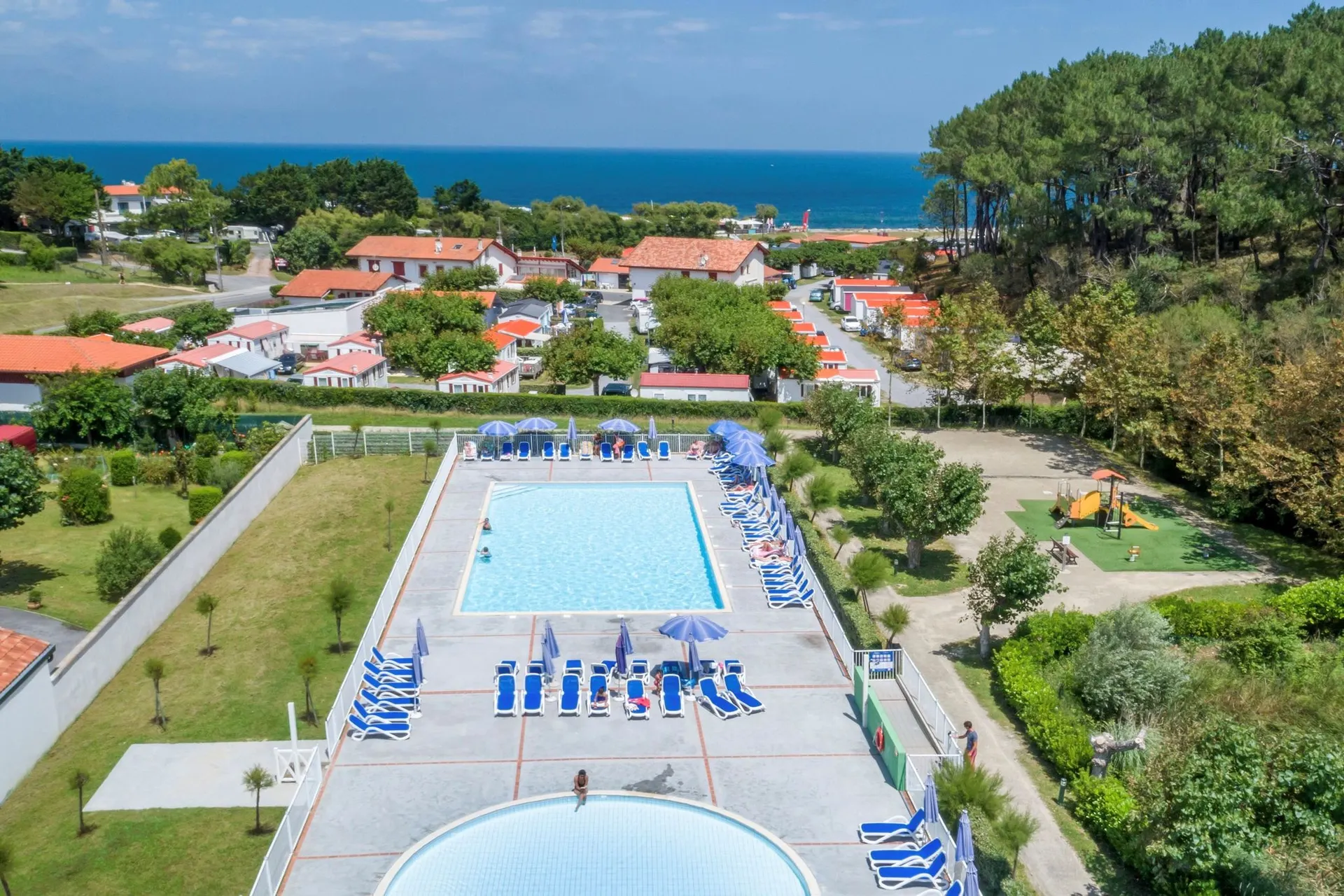 Piscine maison de vacances