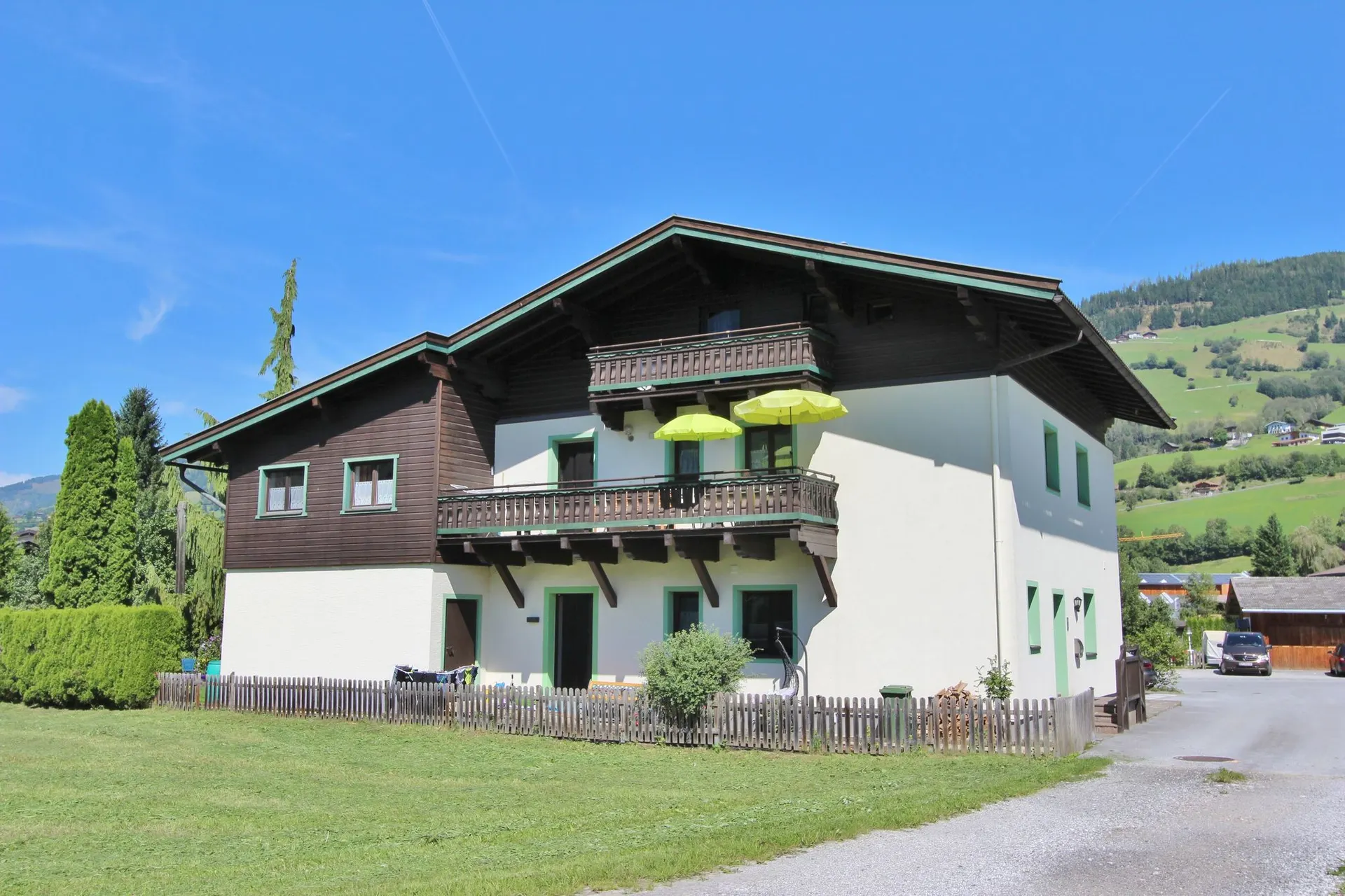 Exterieur vakantiehuis (zomer)