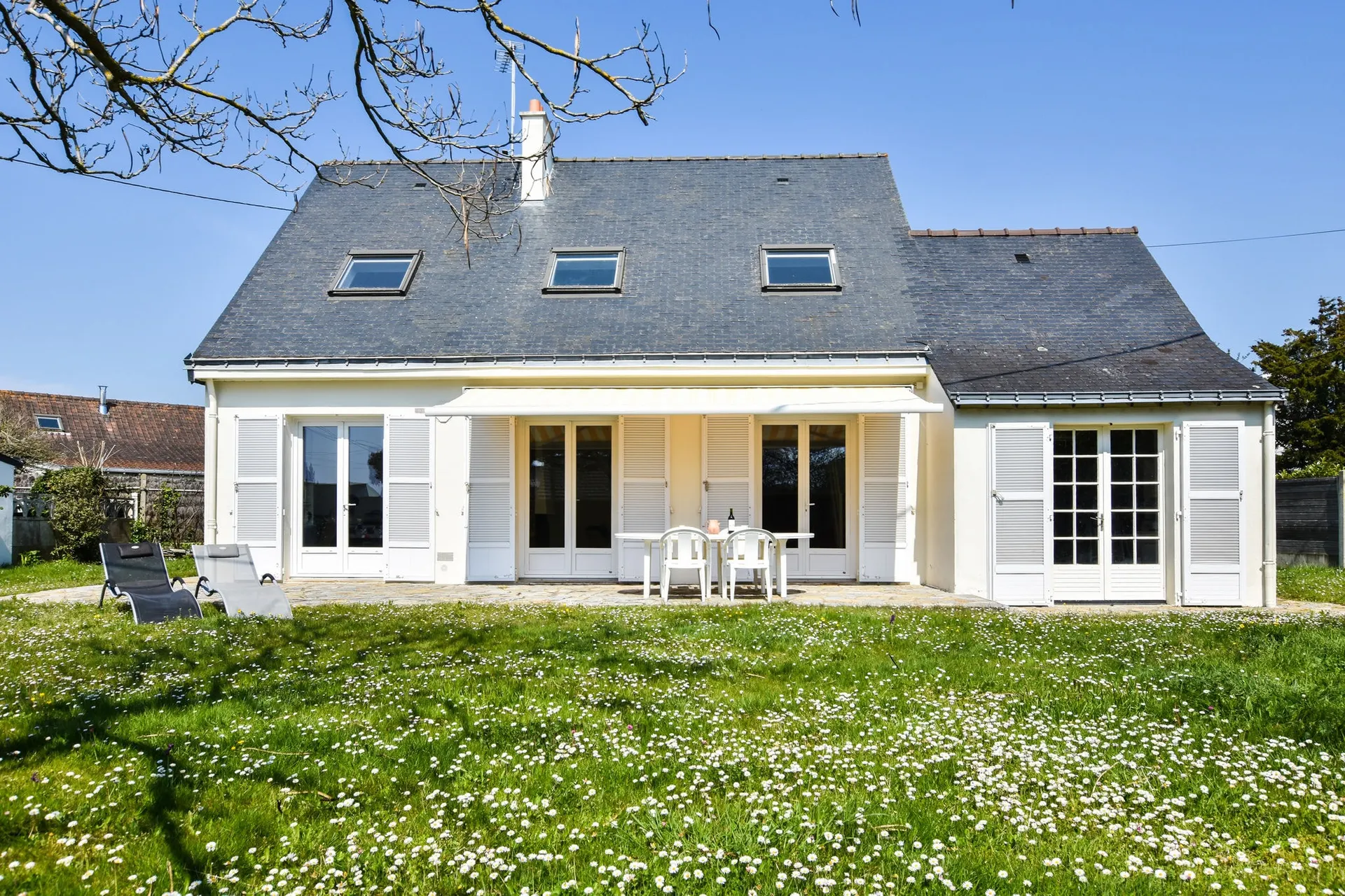 Exterieur vakantiehuis (zomer)