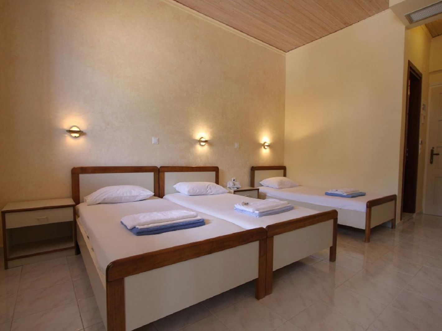 Ionis Hotel, foto 4