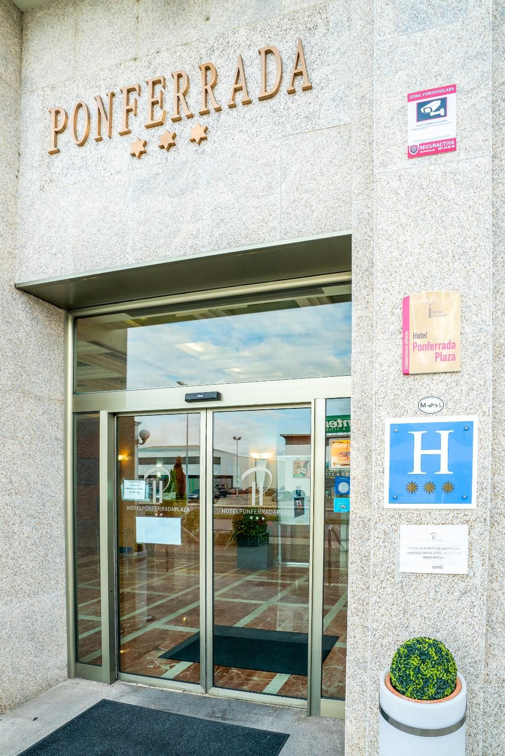 Ponferrada Plaza, foto 14