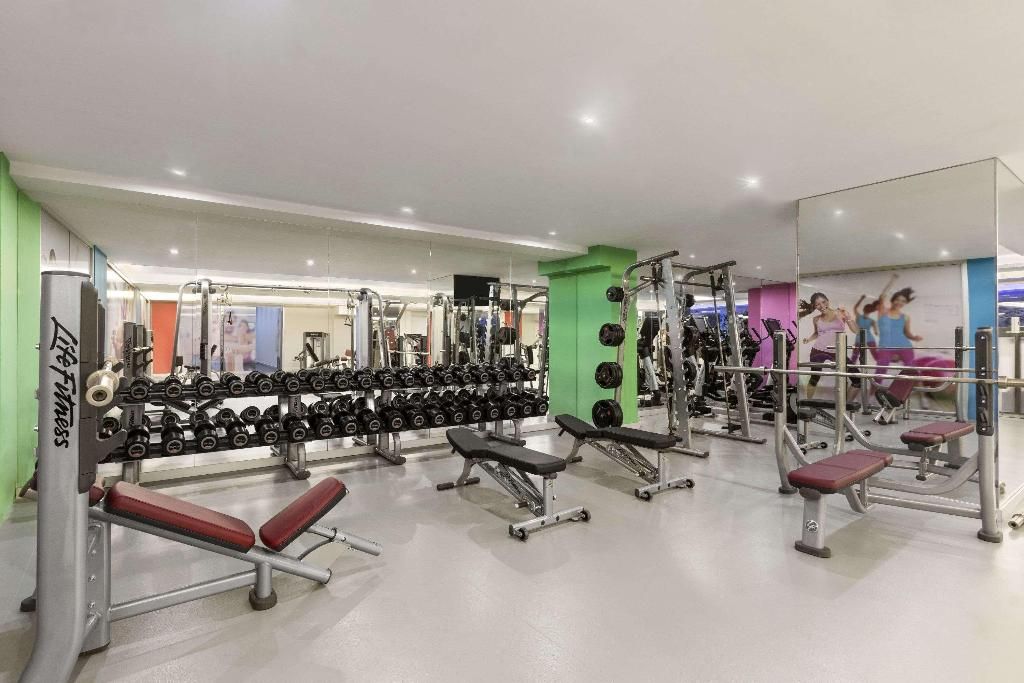 Ramada Hotel & Suites by Wyndham Istanbul Merter, foto 9