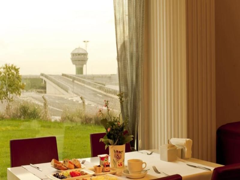 Orty Airport, foto 3