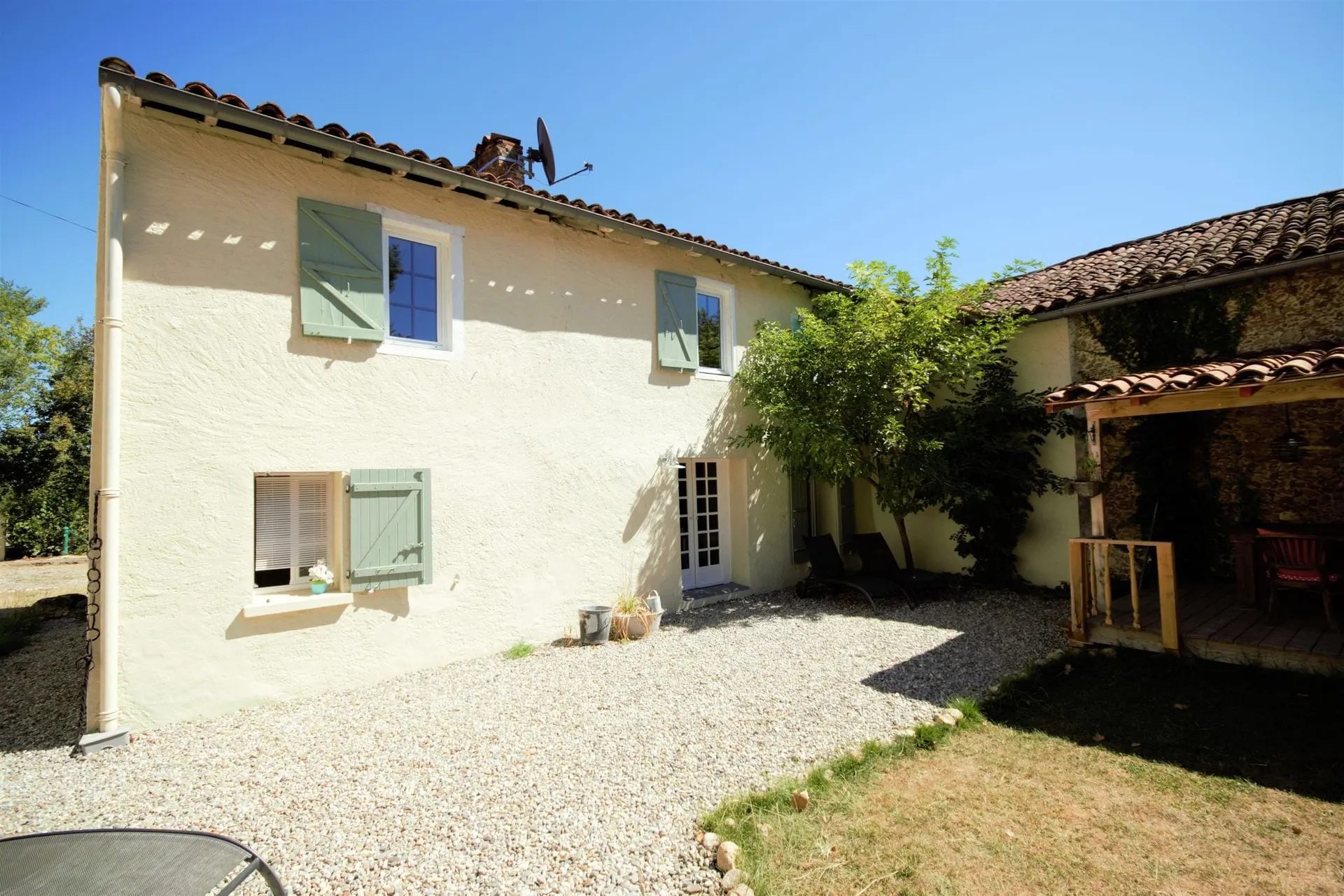 Extérieur maison de vacances (été)