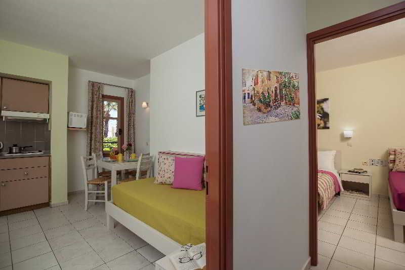 Latania Studios & Apartments, foto 9