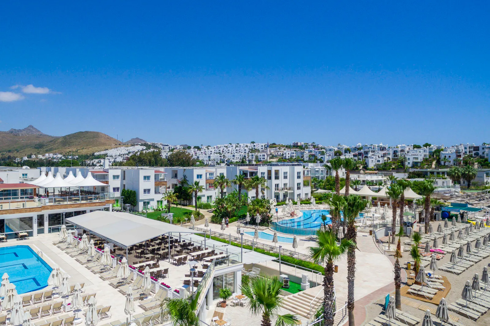 Armonia Holiday Village