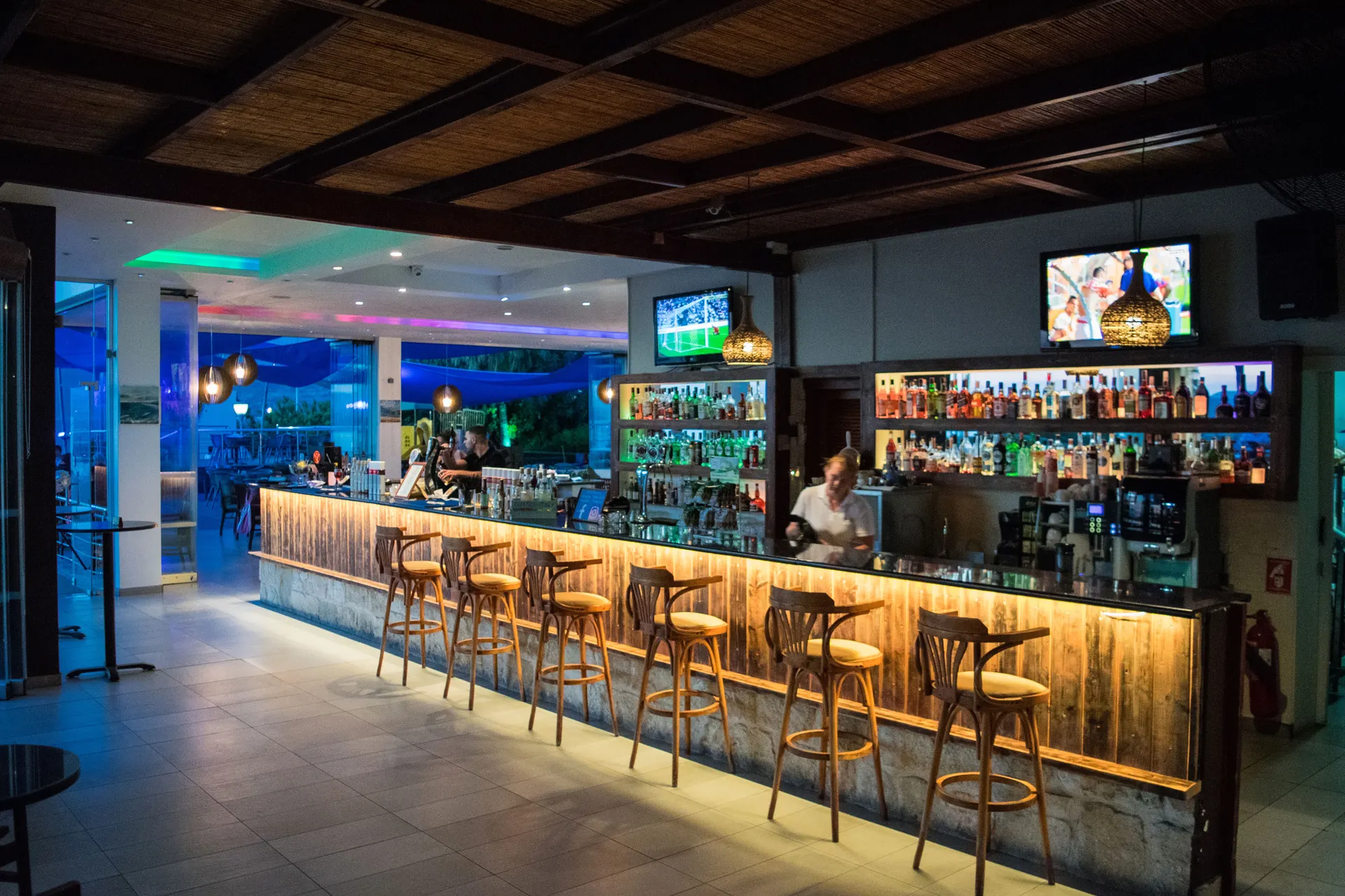 Bar