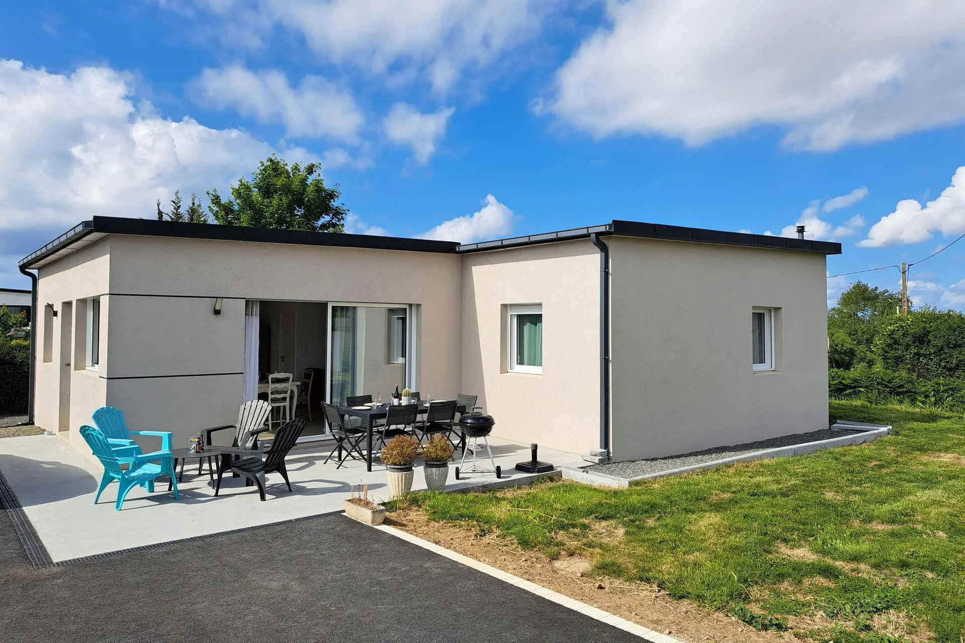 Extérieur maison de vacances (été)