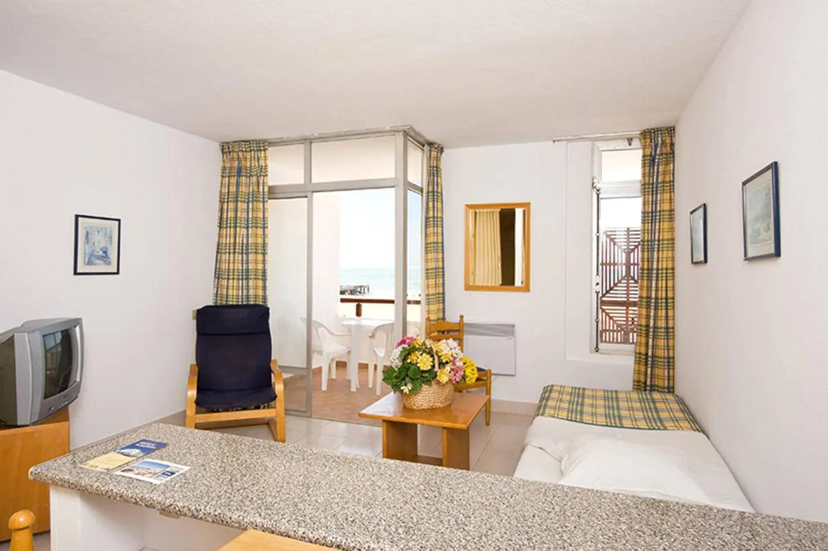 Voorbeeld woon/slaapkamer