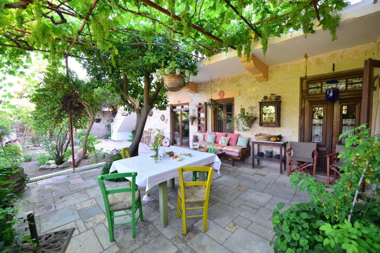 Viglatoras Traditional Apartments