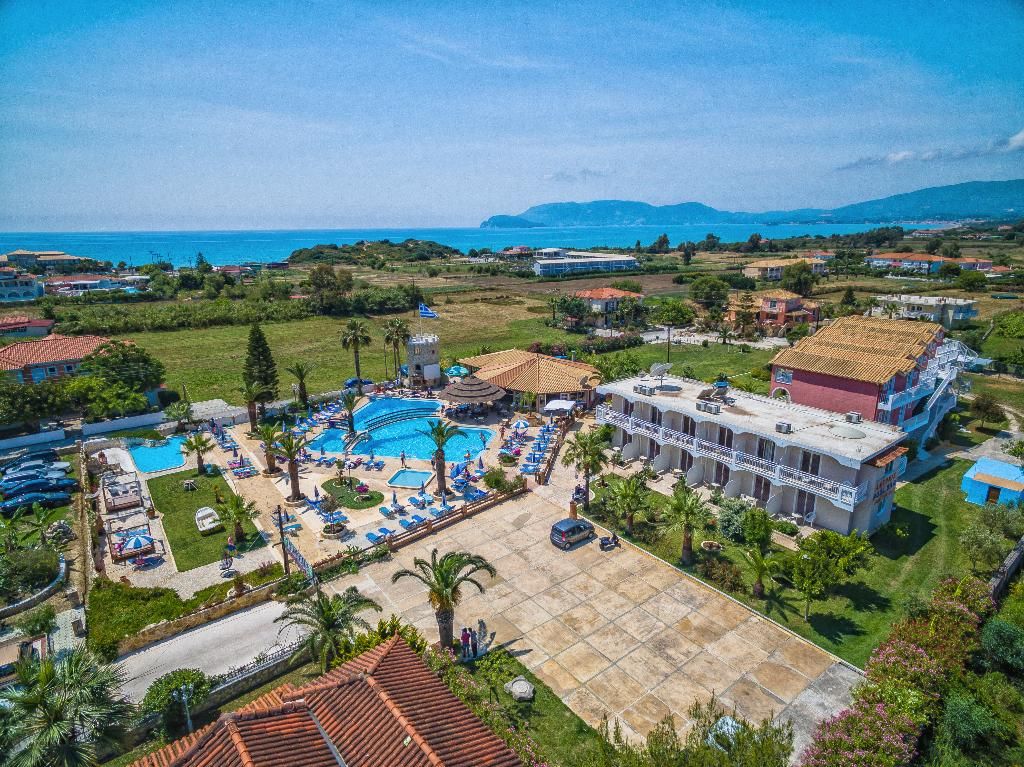 Antonis Apartments & Pool Bar, foto 2