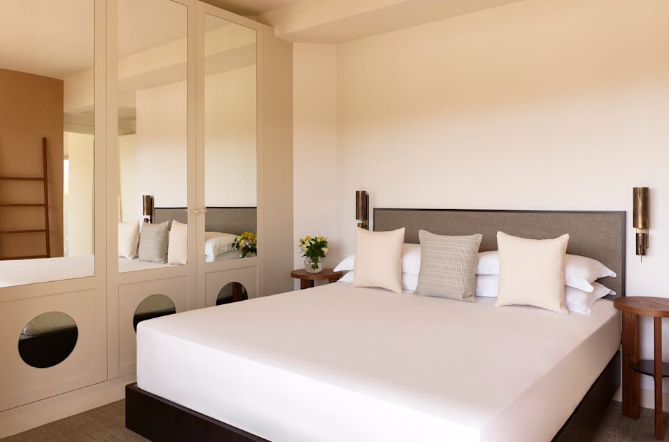 Baia di Chia Resort Sardinia, Curio Collection by Hilton, foto 5