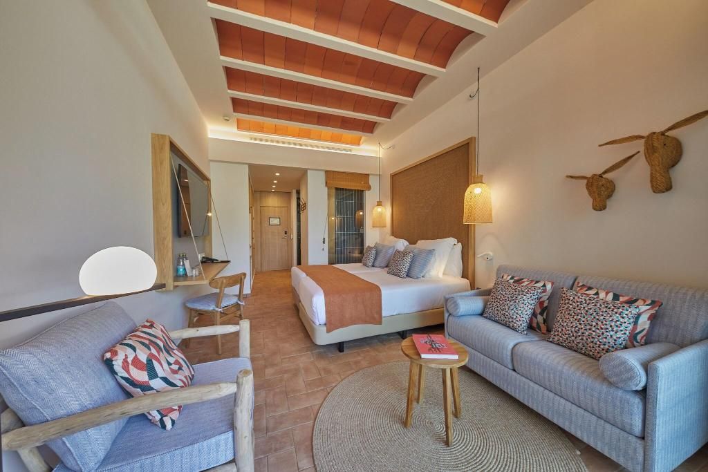 Cala San Miguel Ibiza Resort, Curio Collection by Hilton, foto 12