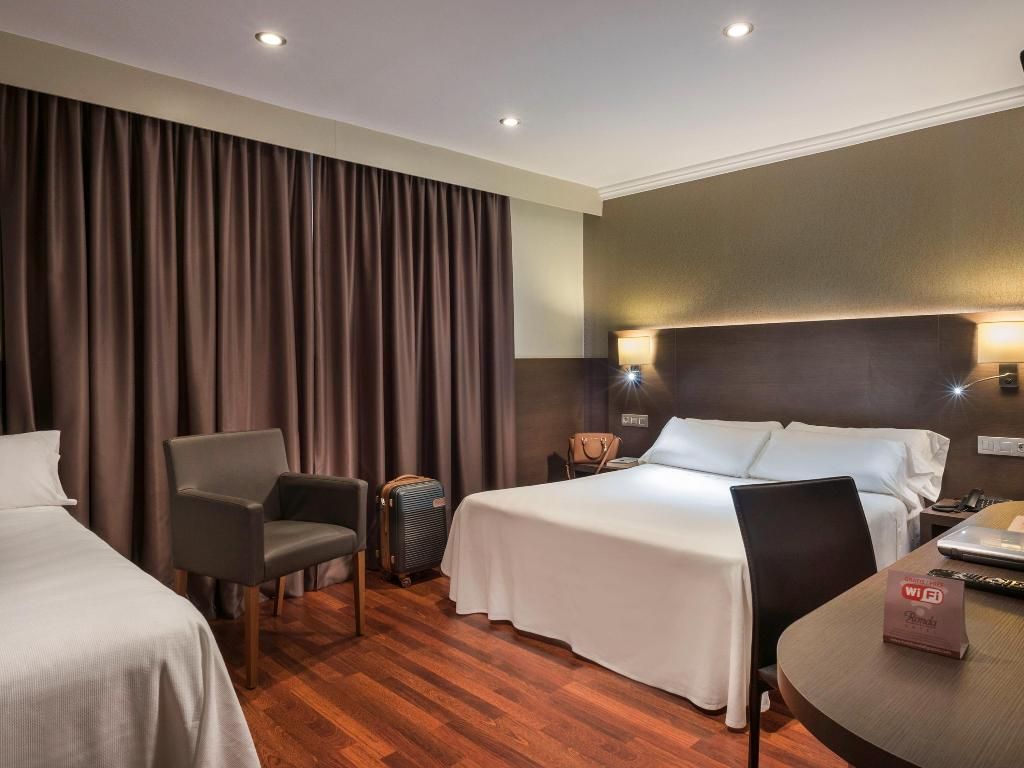 ibis Styles Figueres Ronda, foto 9