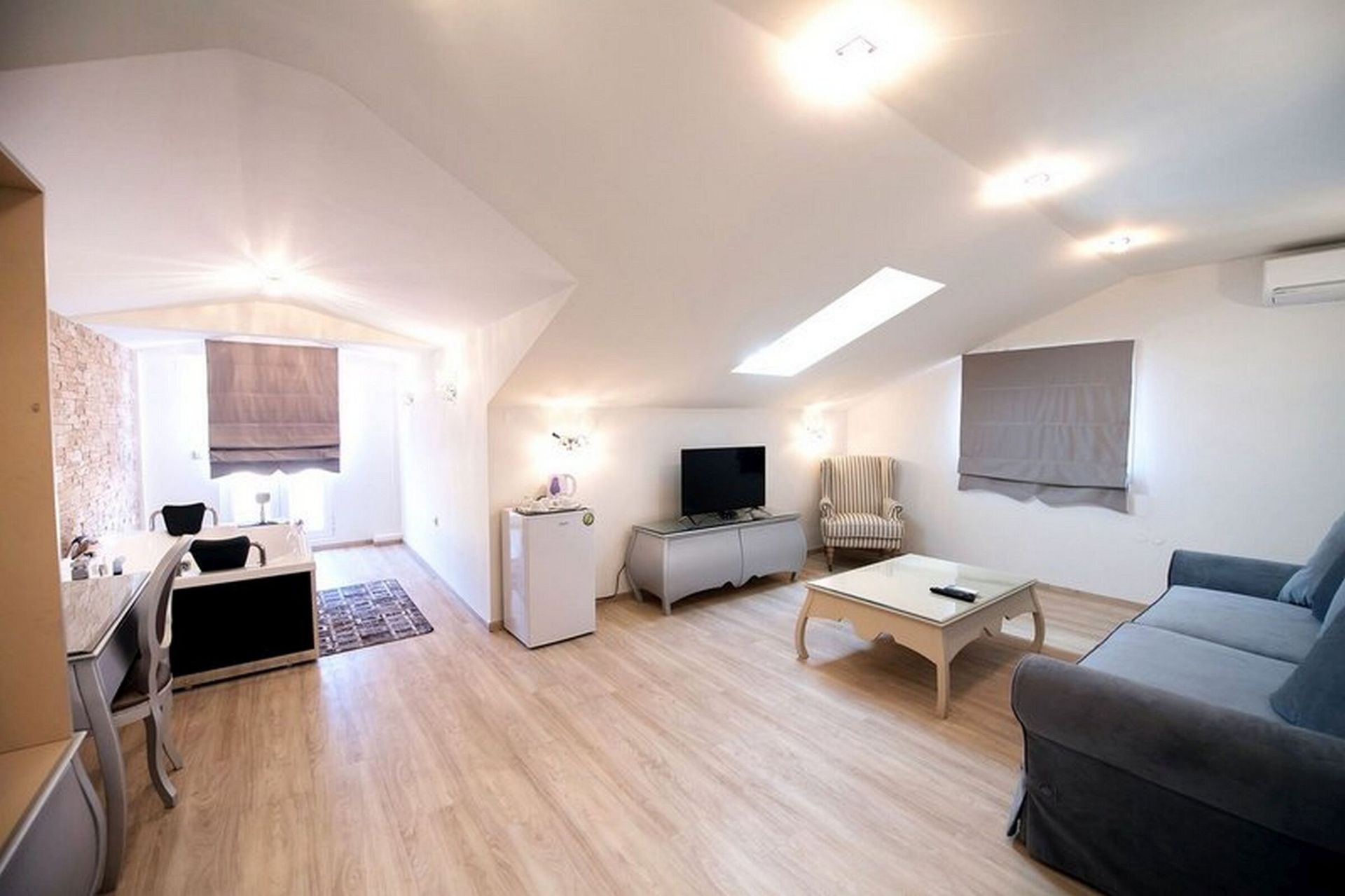Pirofani Hotel, foto 11