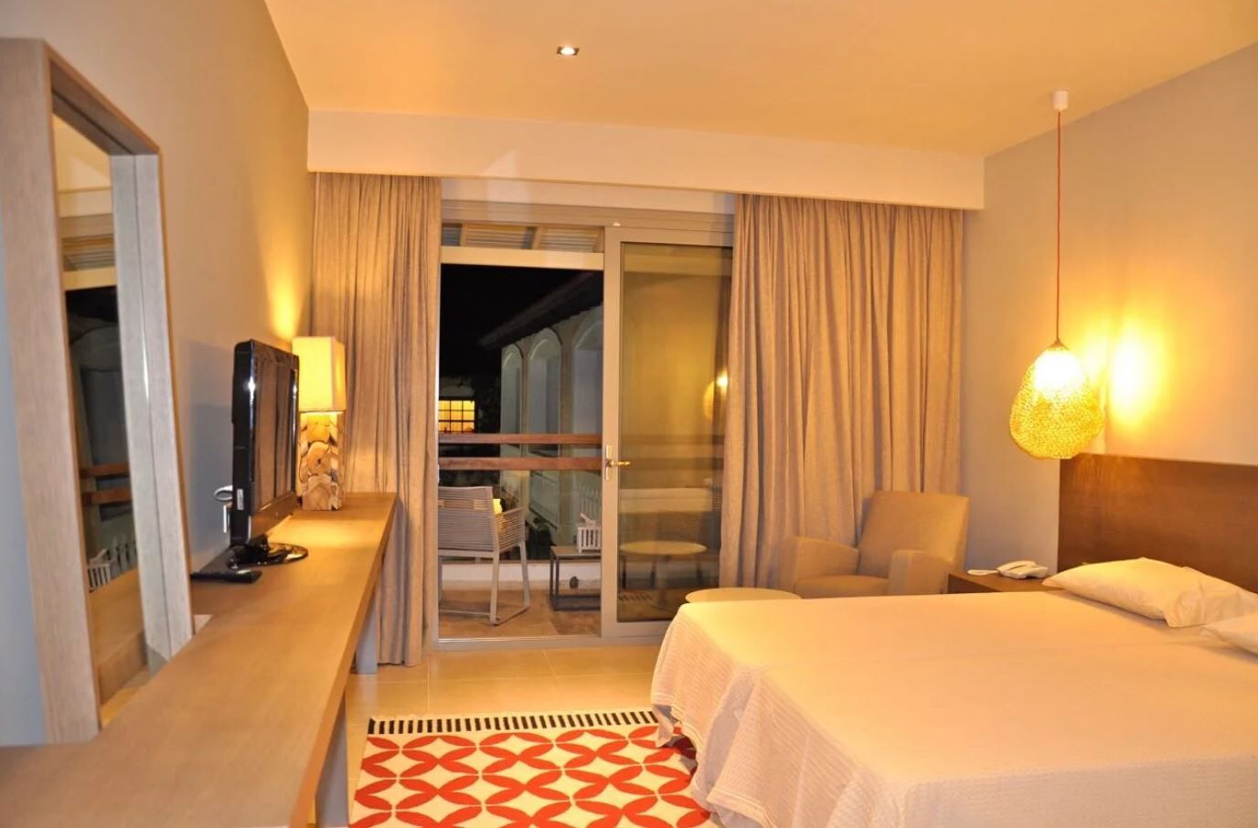 Ino Hotel & Suites, foto 6