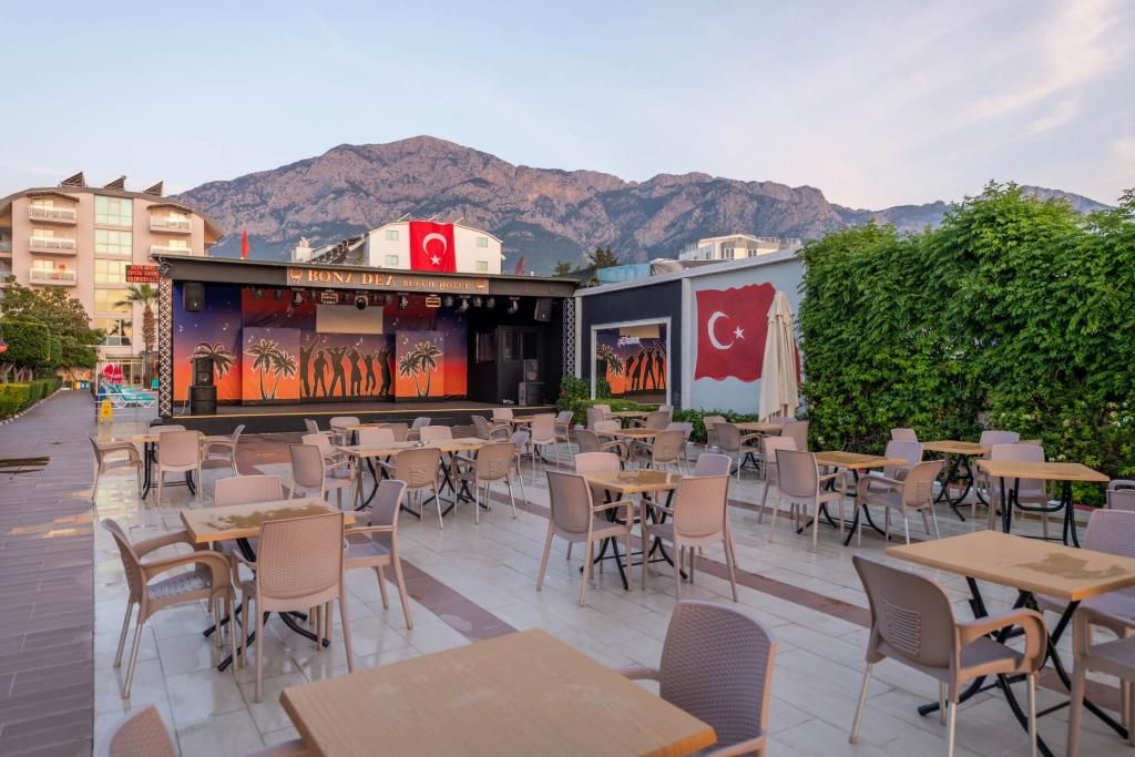 Lims Bona Dea Beach Hotel, foto 2