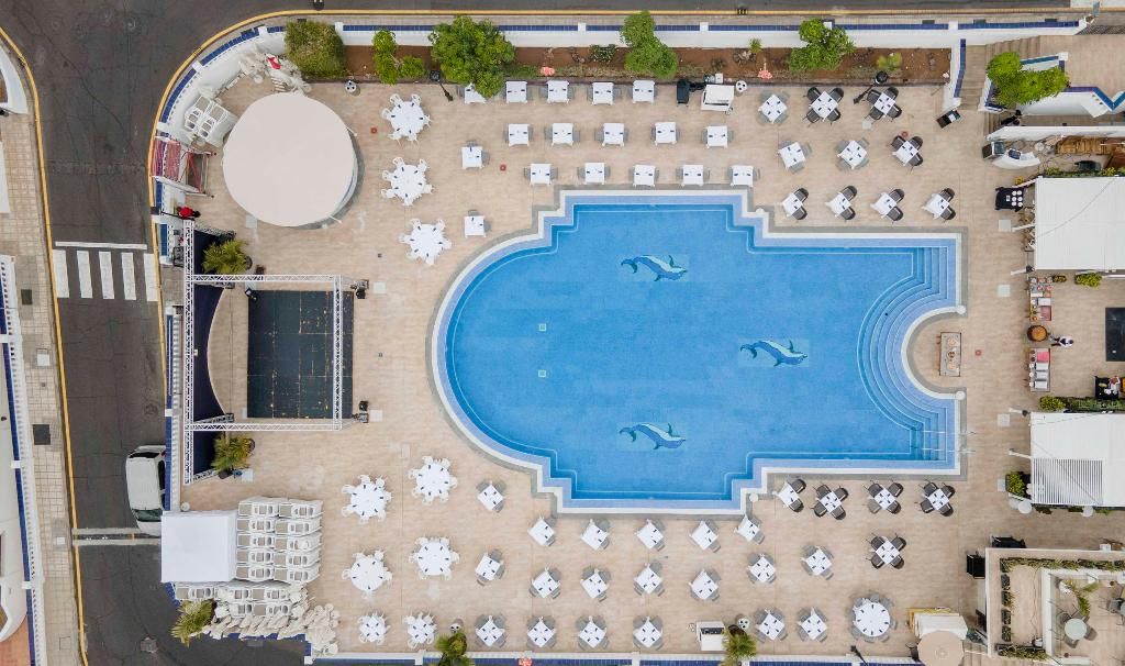 Ona Hollywood Mirage, foto 13