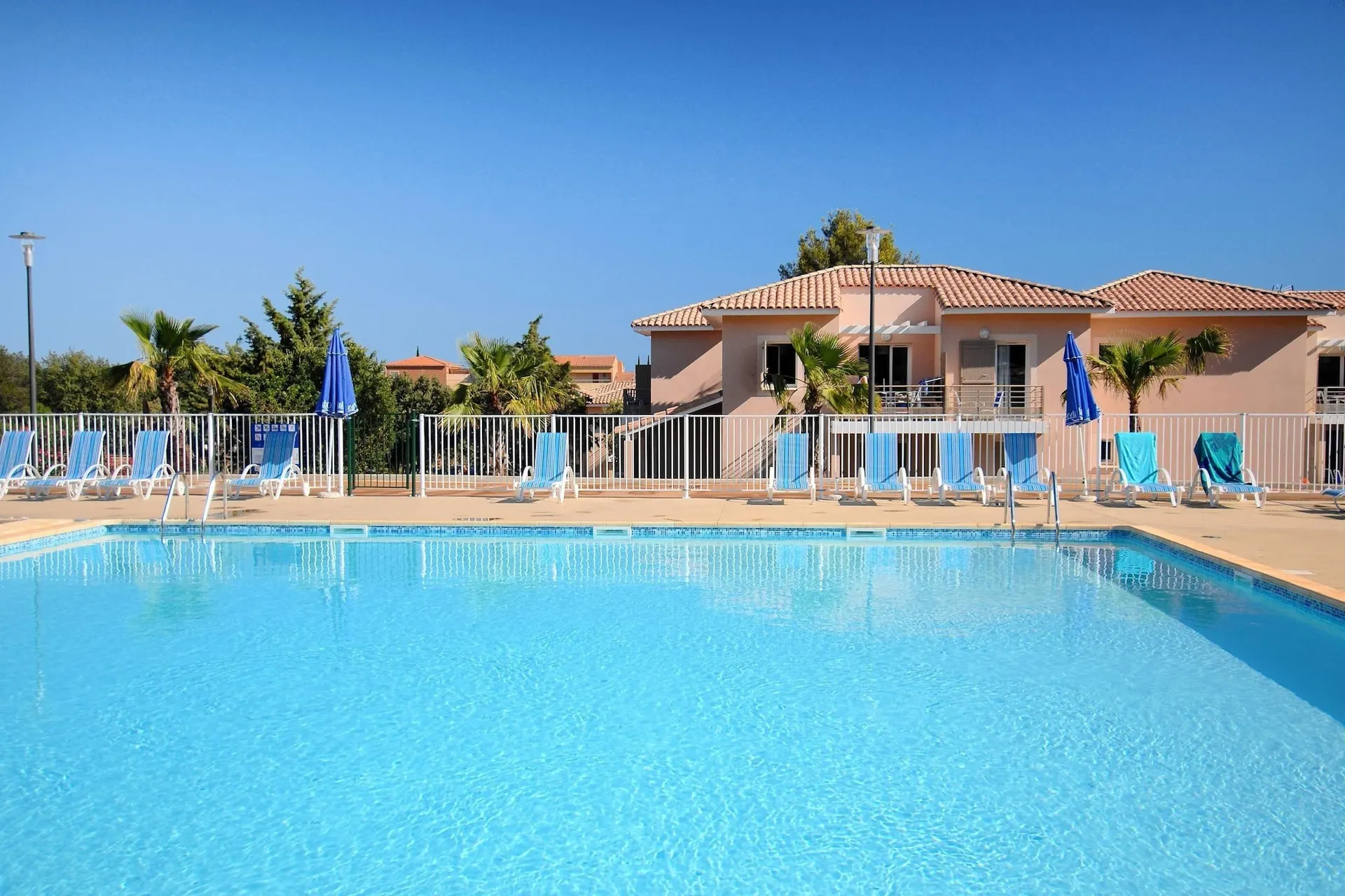 Piscine maison de vacances