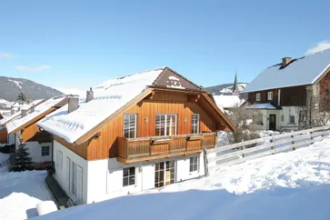 Exterieur vakantiehuis (winter)