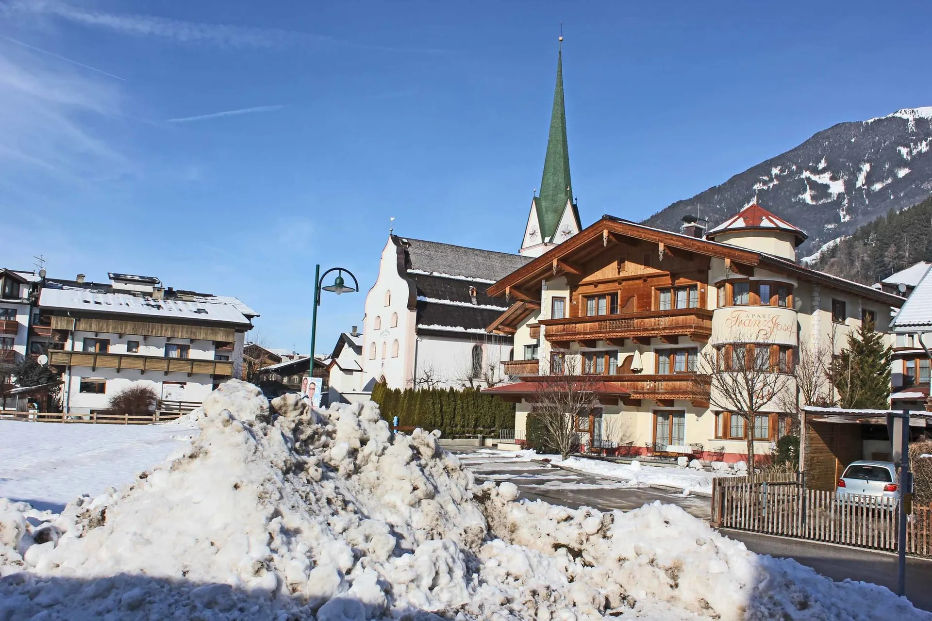 Exterieur vakantiehuis (winter)