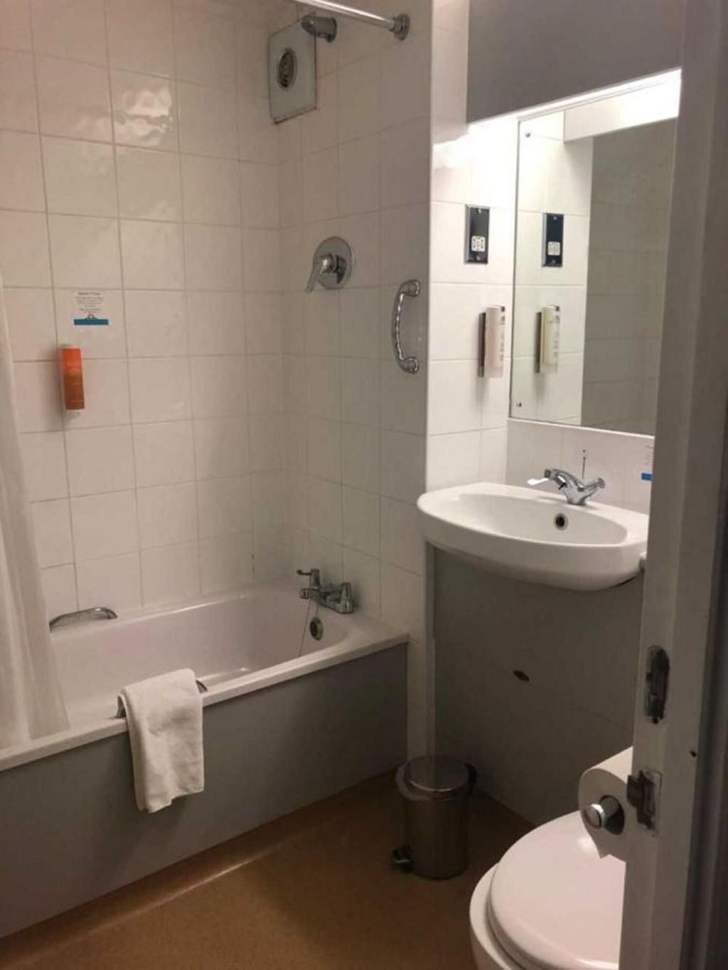 Days Inn by Wyndham Fleet M3, foto 11