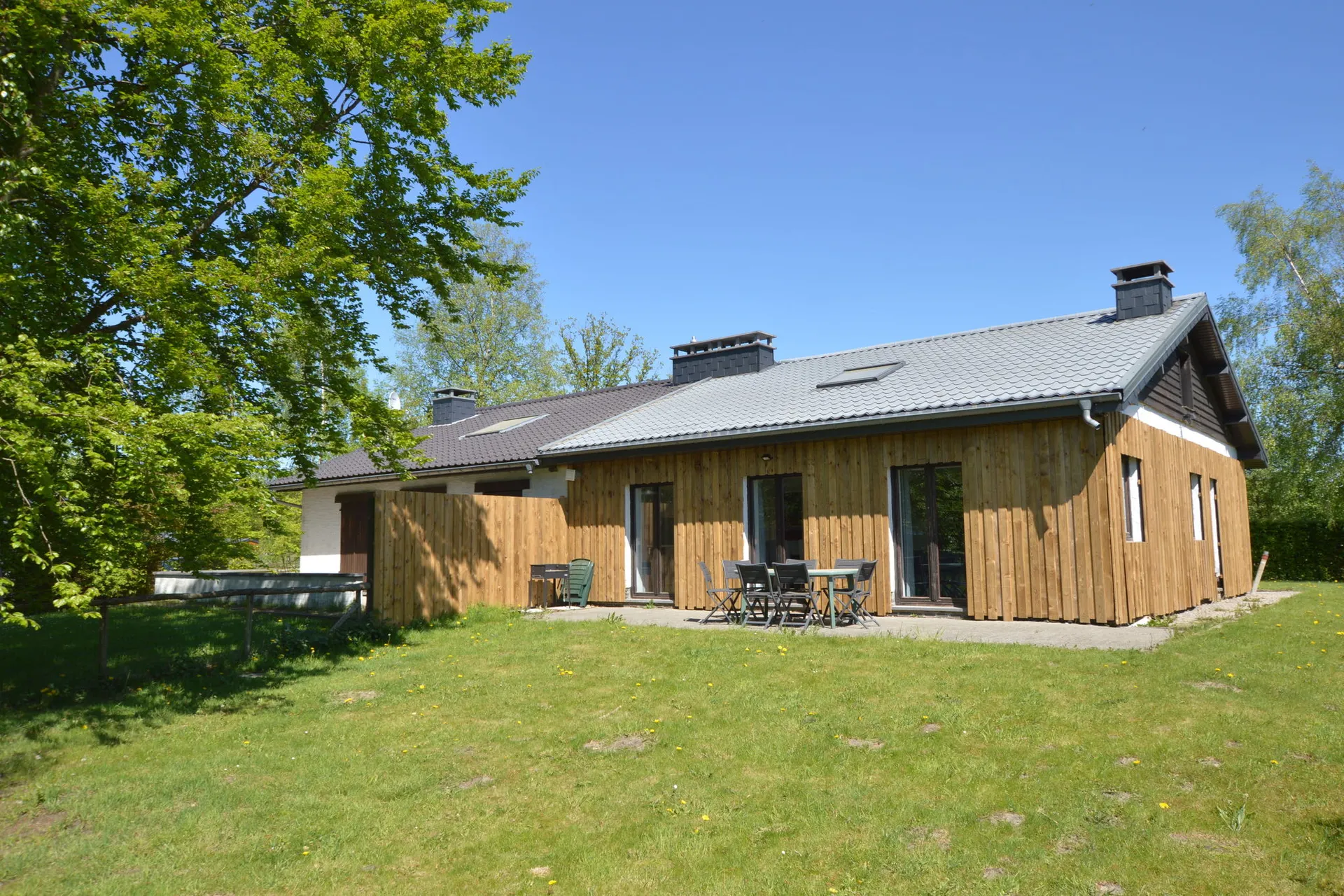 Extérieur maison de vacances (été)