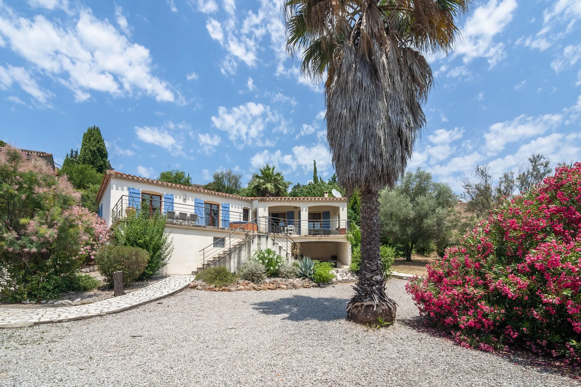 Extérieur maison de vacances (été)