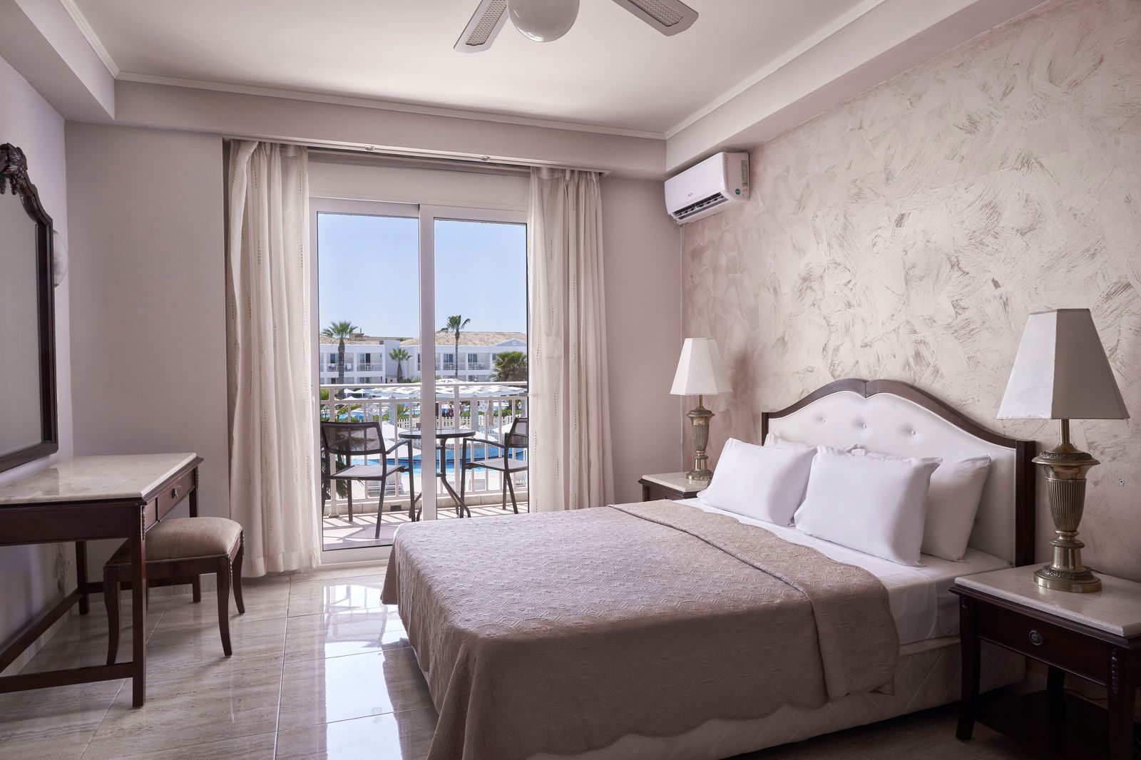 Sandy Beach Resort, foto 15