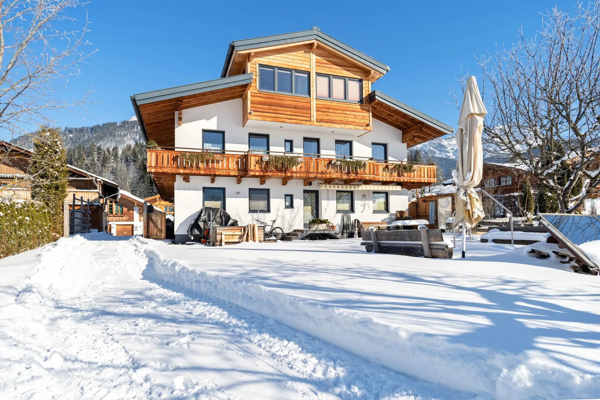 Extérieur maison de vacances (hiver)