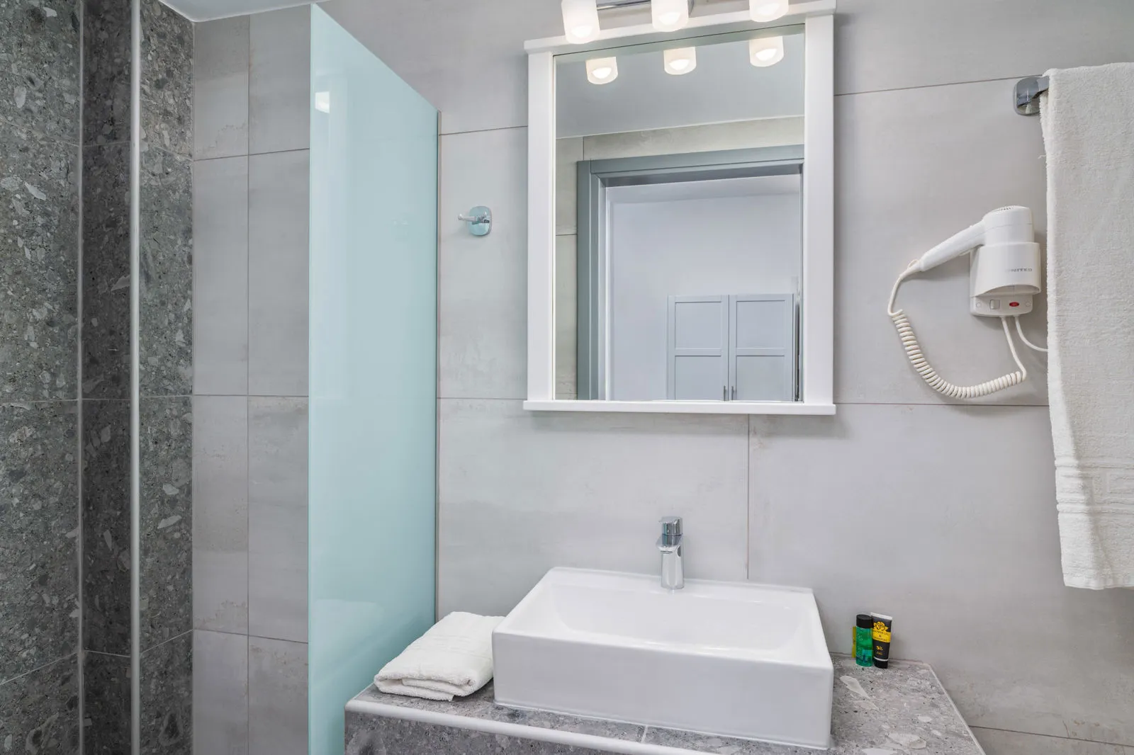 Maria Studios & Appartements